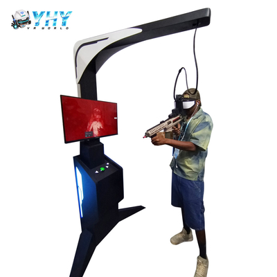 Famille et joueur VR Hub Simulateur de bataille VR debout